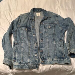 H&M denim jacket ￼